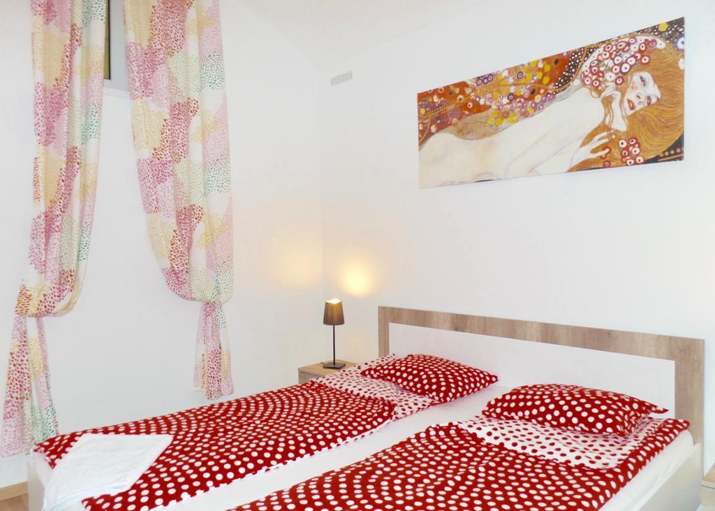 Old Town Apartments Praha Bagian luar foto